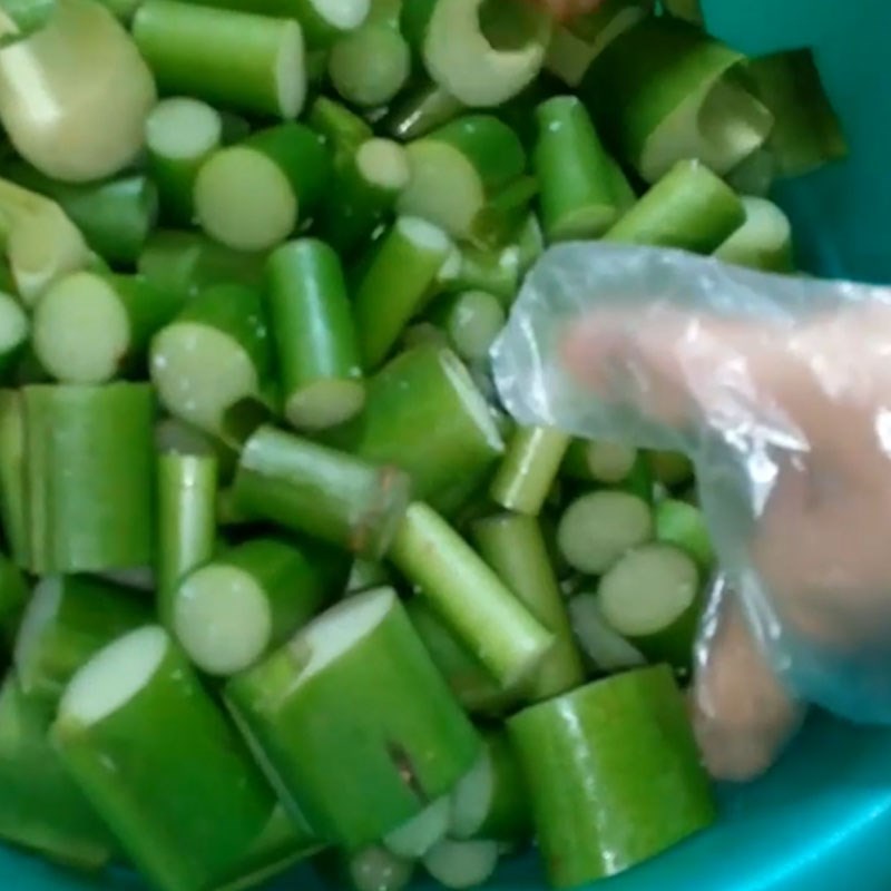 Bước 4 Muối mùng Mùng chua Nghệ An