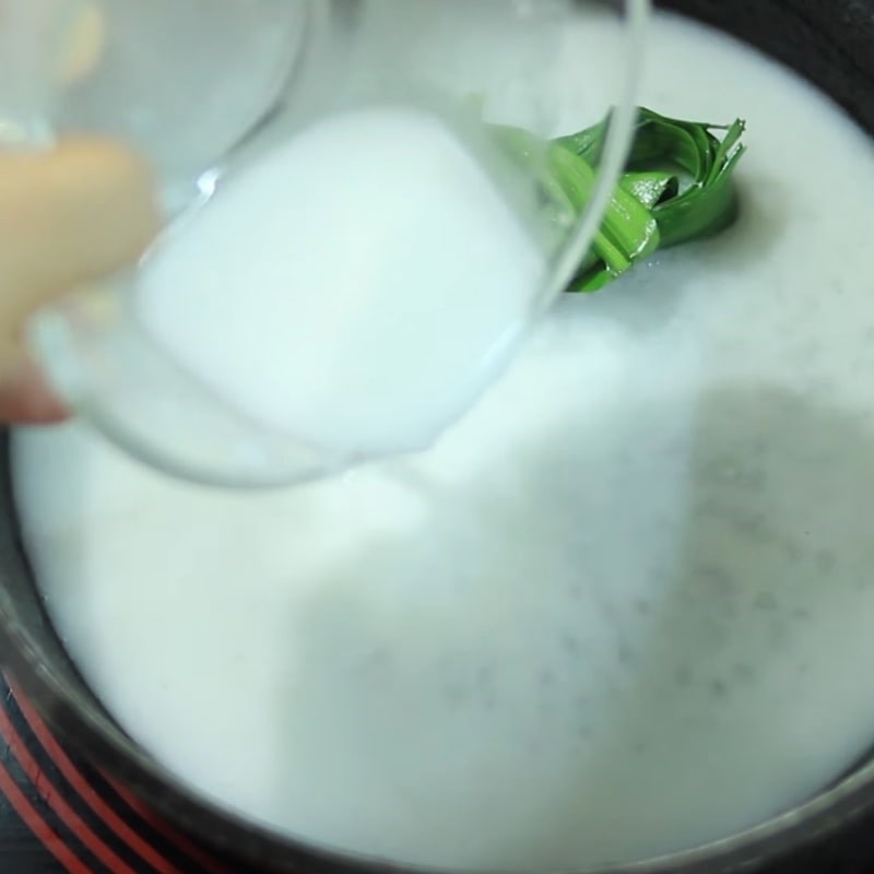 Bước 6 Nấu nước cốt dừa Chè củ năng nước cốt dừa