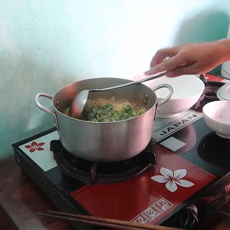 Bước 5 Nấu canh Canh củ từ nấu tôm