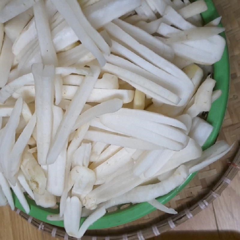 Bước 1 Sơ chế củ cải Củ cải khô