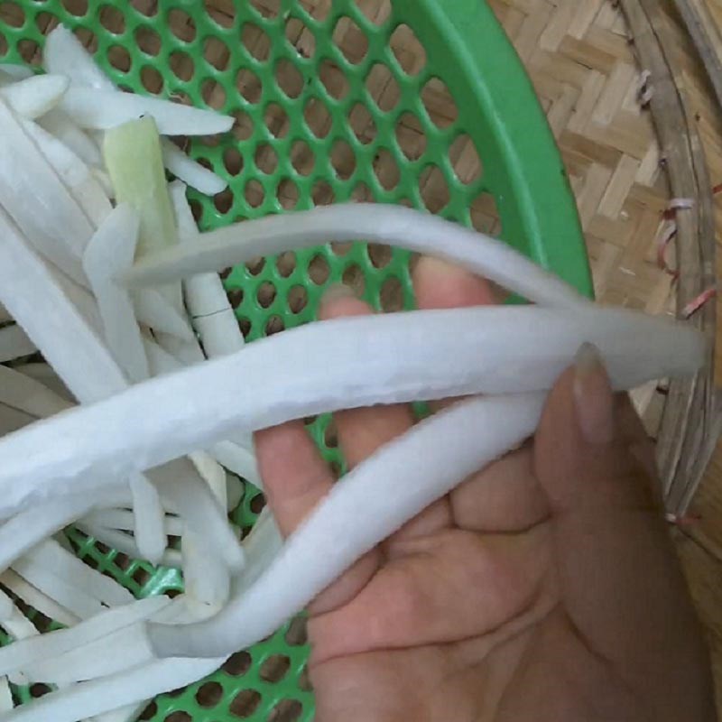 Bước 1 Sơ chế củ cải Củ cải khô