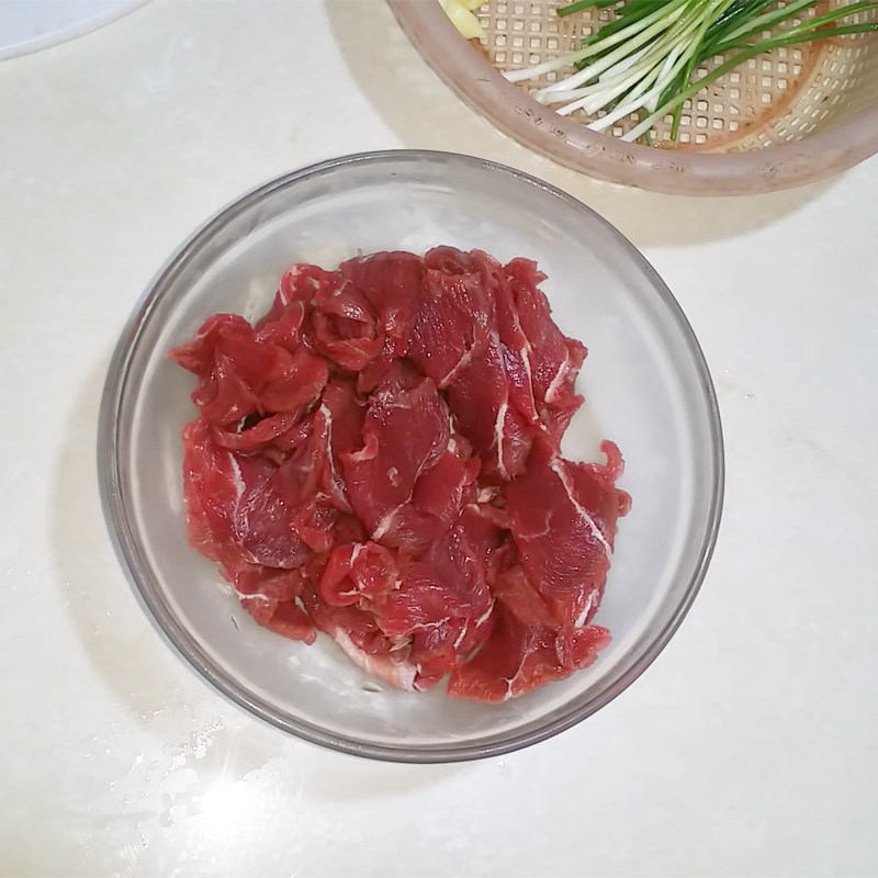 Bước 1 Sơ chế thịt trâu Thịt trâu xào hành tây