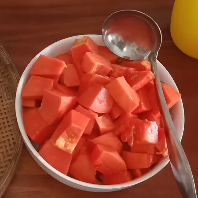 Bước 1 Sơ chế và xay đu đủ Kem đu đủ túi