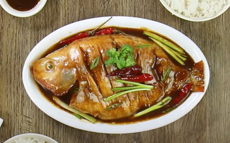 C&aacute; di&ecirc;u hồng kho gừng