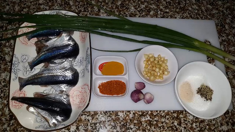 Nguyên liệu làm món cá chuồn chiên củ nén