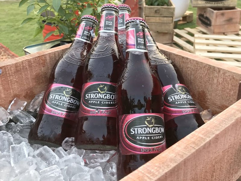 Strongbow Dark Fruit - Strongbow dâu đen