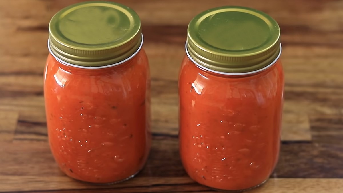 Cách làm sốt cà chua để được lâu bằng máy xay cầm tay đơn giản, nhanh chóng
