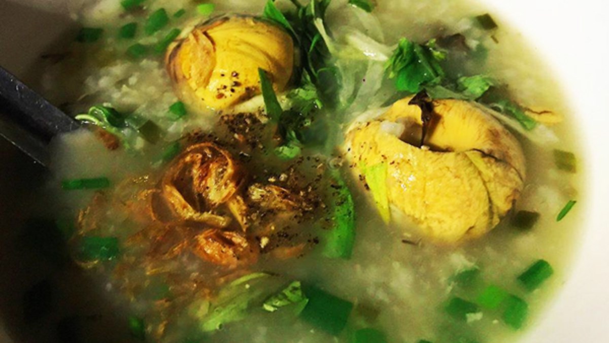2 Cách Nấu Cháo Trứng Vịt Lộn Đậu Xanh Và Cải Xanh Thơm Ngon, Đơn Giản