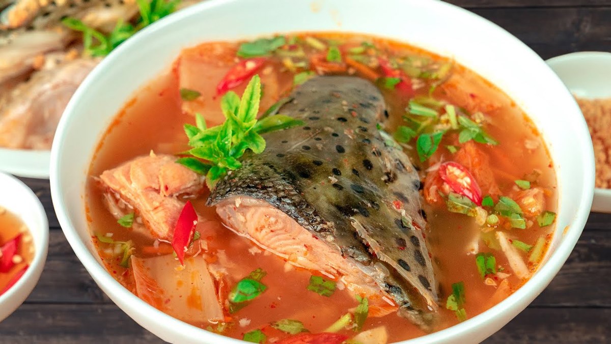 Cách nấu canh cá hồi kim chi