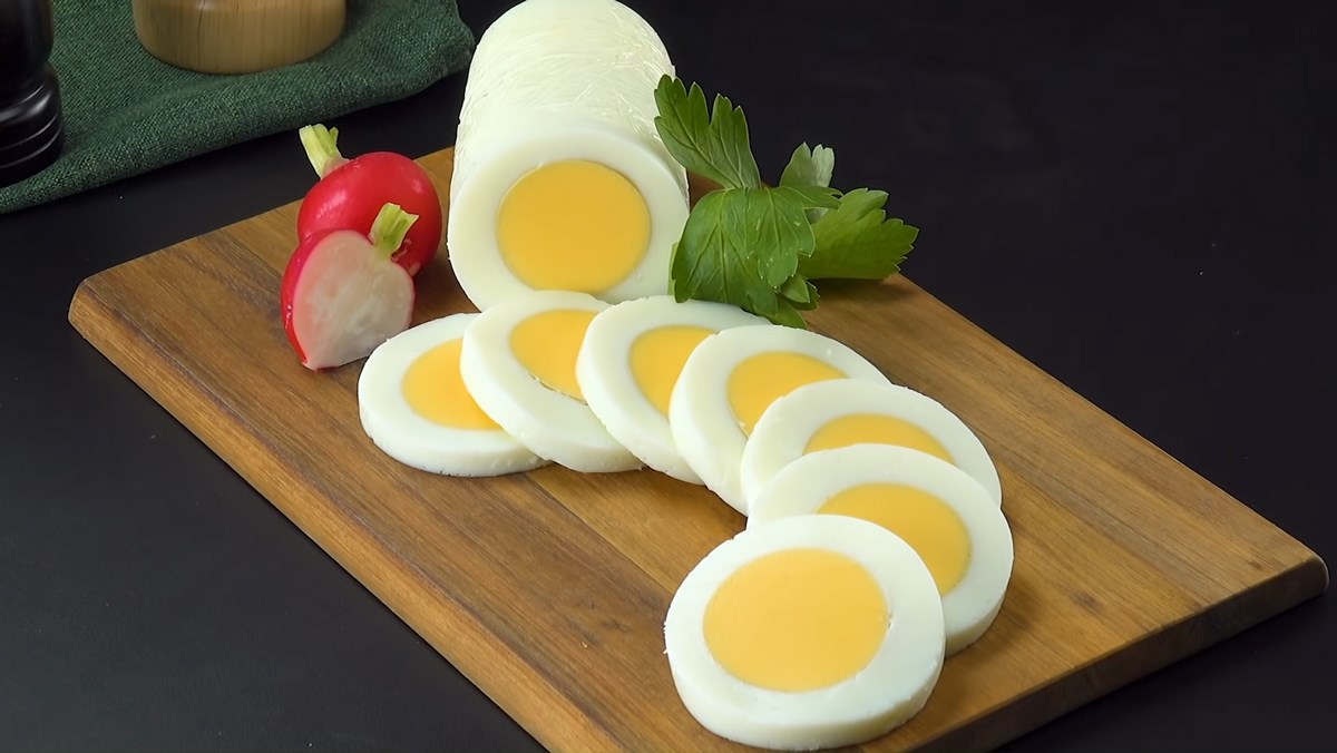 2 Cách luộc trứng siêu dài và túi trứng đẹp mắt đơn giản nhanh cấp tốc