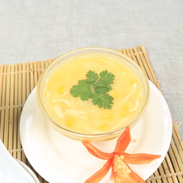 Cách nấu súp gà khoai tây hấp dẫn thơm béo cho bé