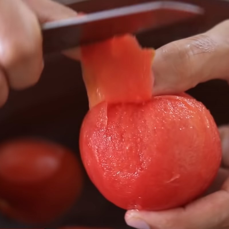 Cách 2 Luộc và bóc vỏ cà chua Sốt cà chua