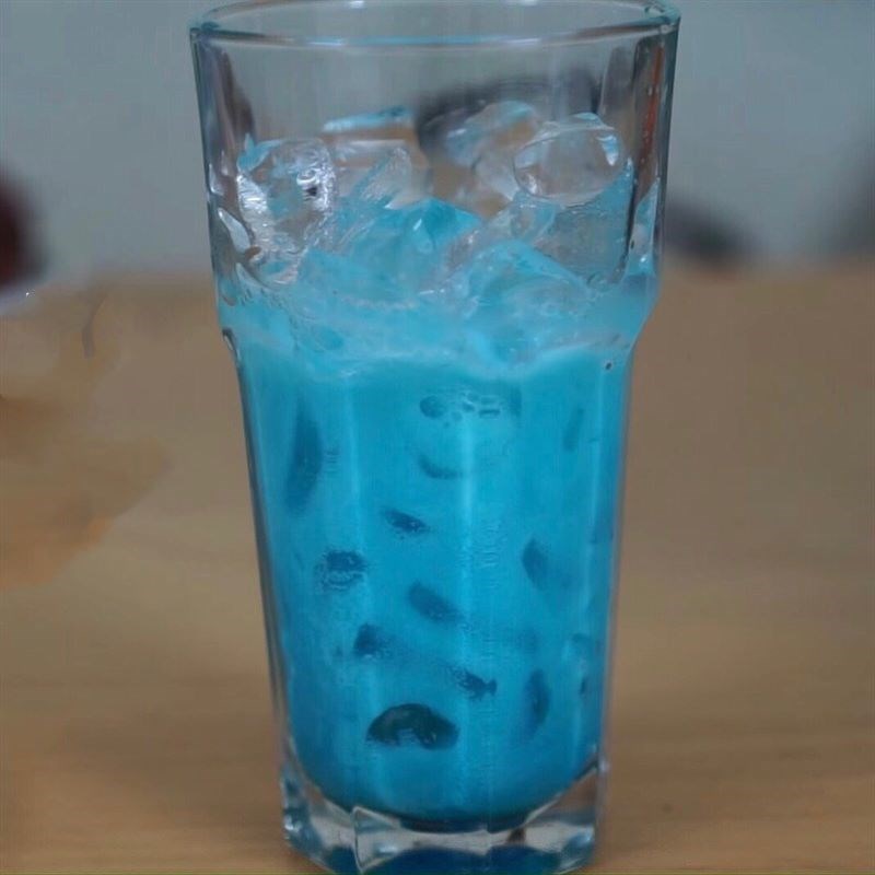 Bước 2 Làm Deep Blue Sea soda Deep Blue Sea