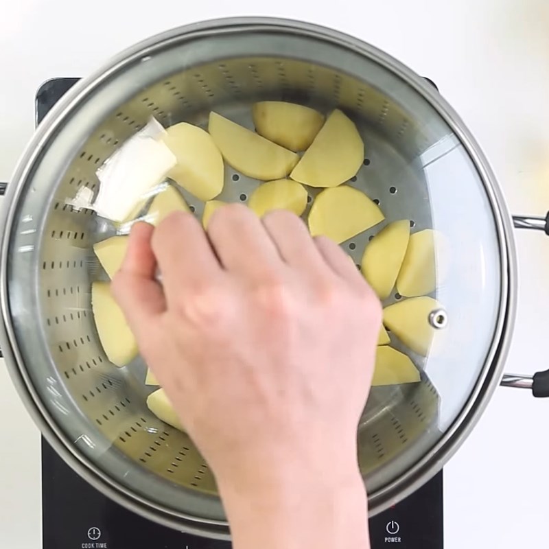 Bước 1 Hấp chín khoai tây Bánh khoai tây Korokke phô mai