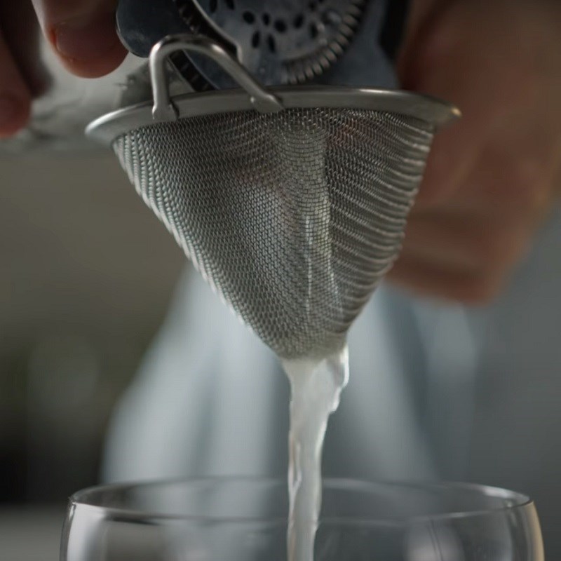 Bước 2 Hoàn thành Cocktail Kamikaze