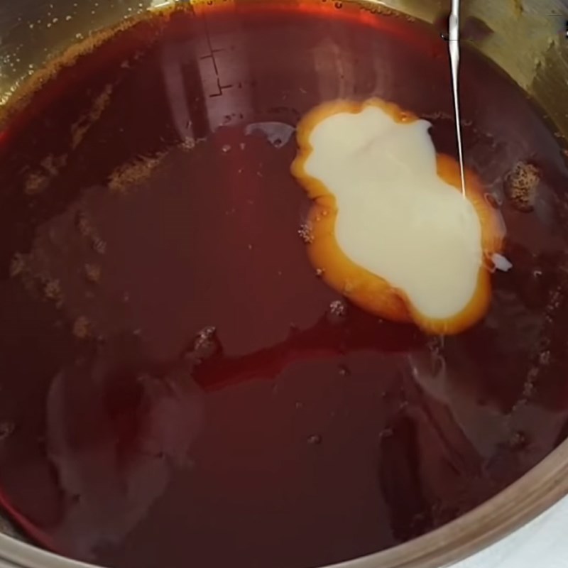 Bước 2 Làm lớp mousse caramel Mousse nhân socola