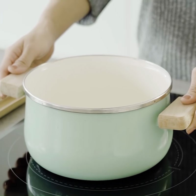 Bước 1 Luộc và bóc vỏ trứng Trứng ác quỷ (deviled egg)
