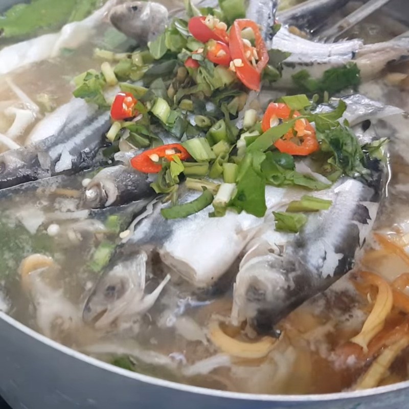 Bước 3 Nấu canh Canh chua cá dứa