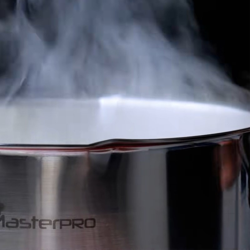 Bước 2 Nấu sữa Cà phê mocha