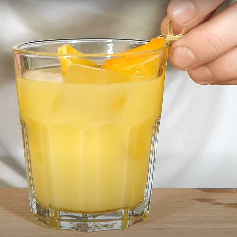 Bước 1 Pha cocktail Cocktail Screwdriver