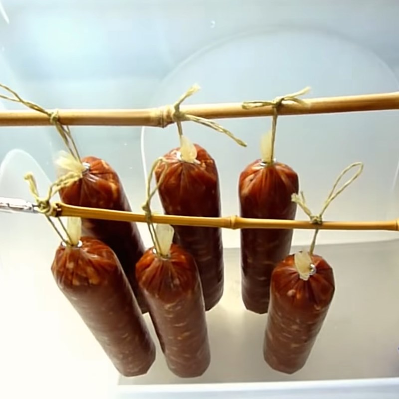 Bước 5 Phơi xúc xích Xúc xích bằng vỏ collagen - pepperoni