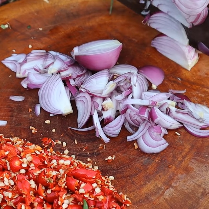 Step 1 Prepare the vegetables for steamed young gourd with glass fish