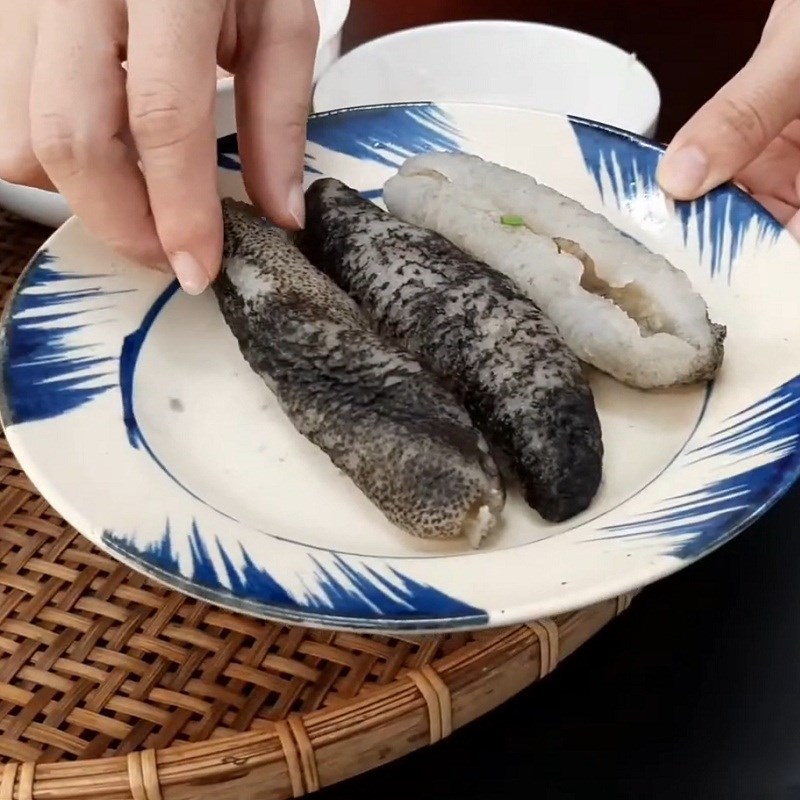 Bước 2 Sơ chế hải sâm Cháo hải sâm thịt băm