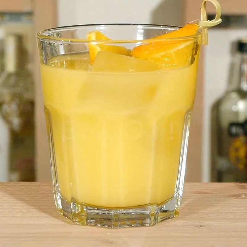 Bước 2 Thành phẩm Cocktail Screwdriver