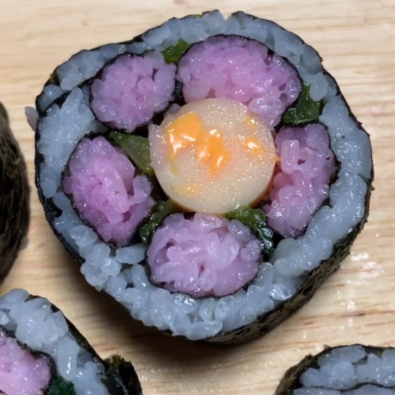 Bước 6 Thành phẩm Sushi xúc xích hình hoa đào