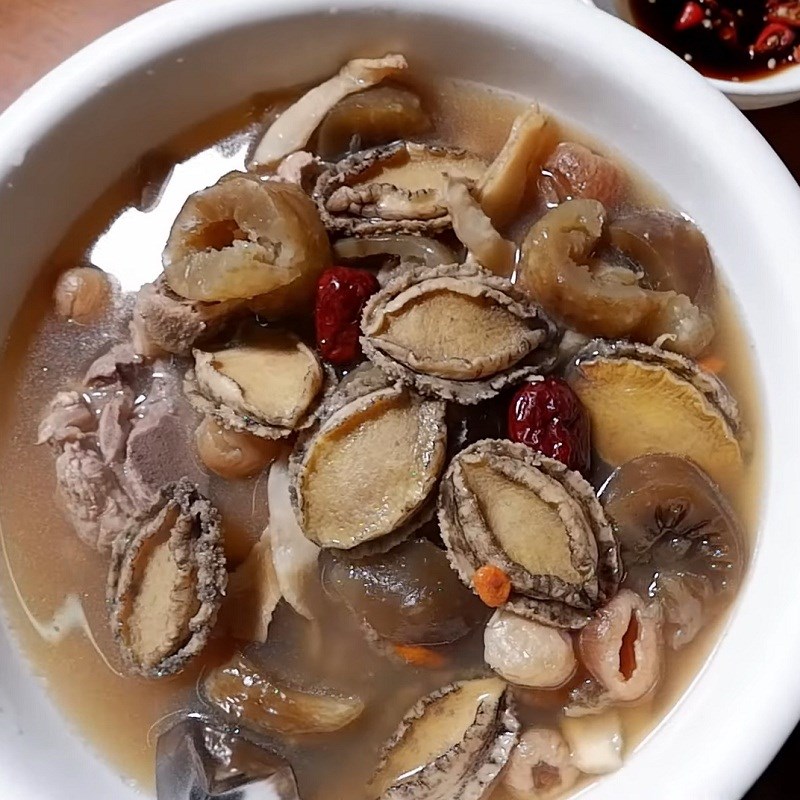 Bát canh hải sâm bào ngư thuốc bắc thành phẩm, hấp dẫn