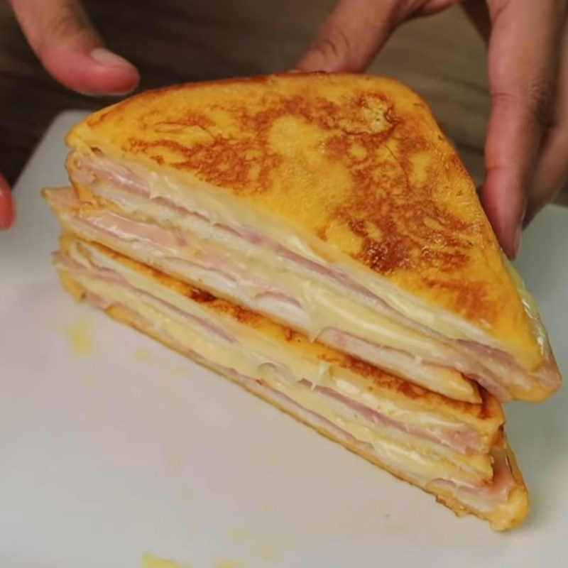 Bước 4 Thành phẩm Monte cristo sandwich sốt mayo