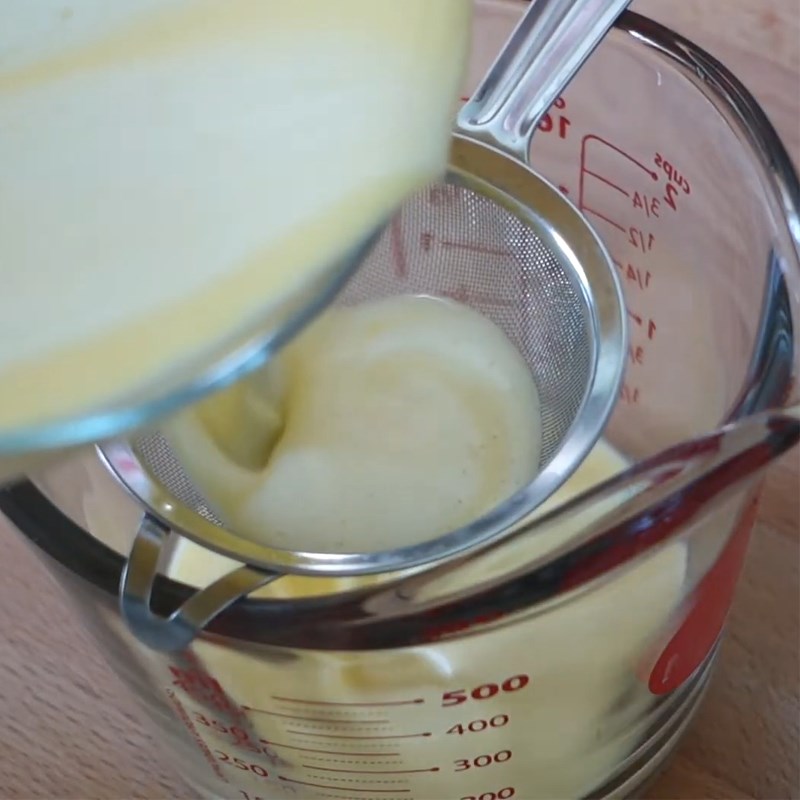 Bước 3 Trộn hỗn hợp sữa trứng Kem cháy - creme brulee socola trắng