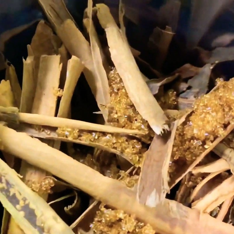 Bước 3 Xay nhuyễn làm bột Bột quế