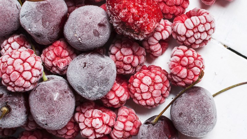 Chỉ chọn mua những quả tươi khi mua tr&aacute;i c&acirc;y