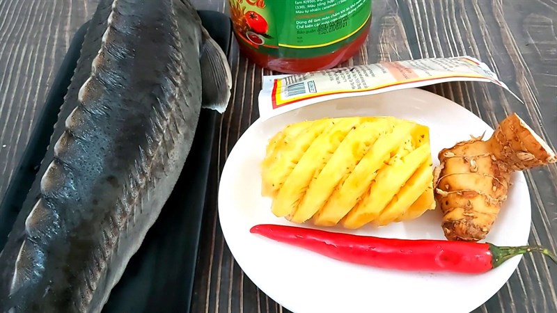 Nguyên liệu món ăn lẩu cá tầm chua cay