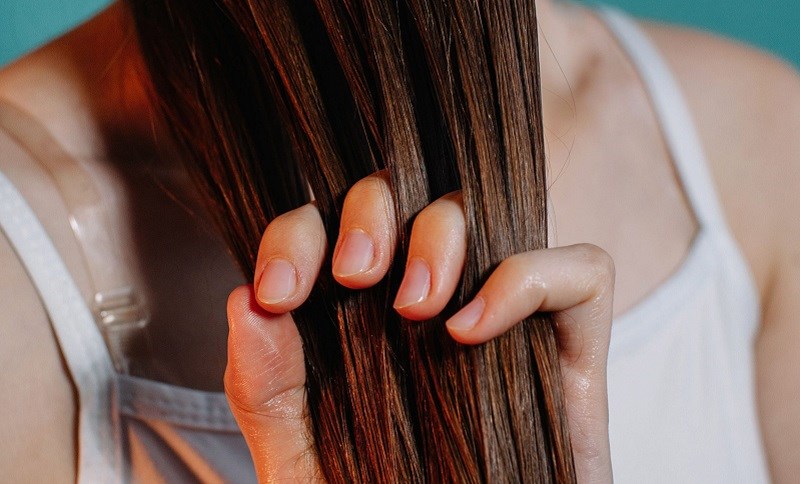 Cách sử dụng dầu oliu cho tóc
