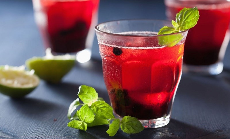 Hibiscus mocktail