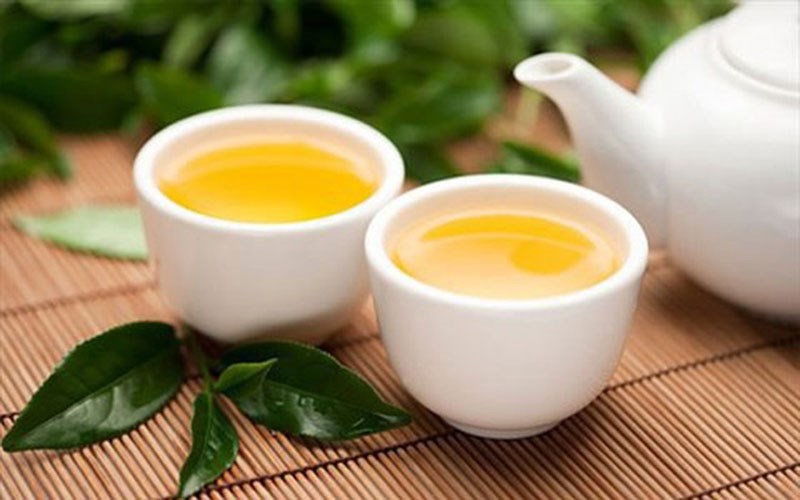 Uống tsoát xanh cụ nước lọc
