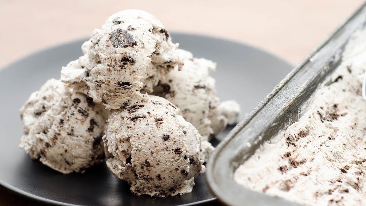 Có thể thay thế bánh Oreo bằng bánh quy nào để làm kem?
