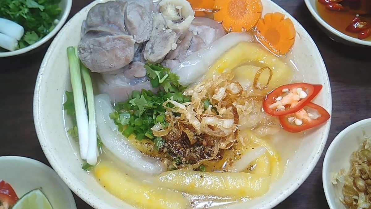 Bánh canh khoai mì xắt