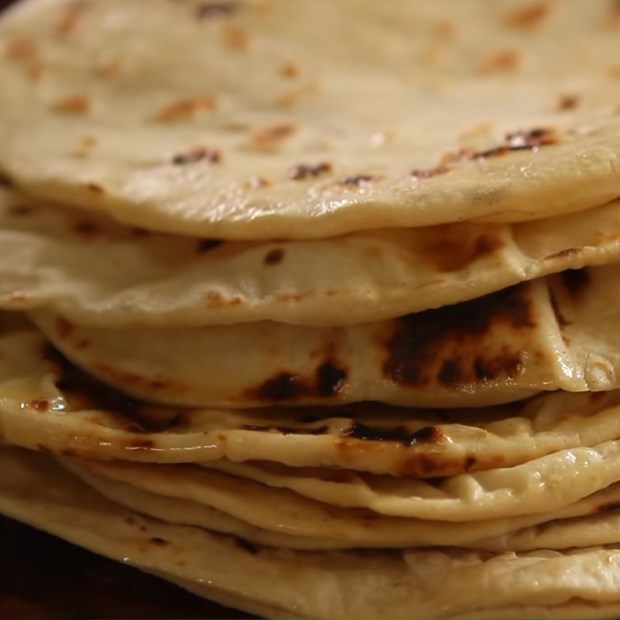 Cách làm bánh roti Ấn Độ - Chapati giòn dai đơn giản thơm ngon