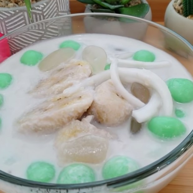 2 cách nấu chè chuối Thái Lan hấp dẫn thơm béo đơn giản tại nhà