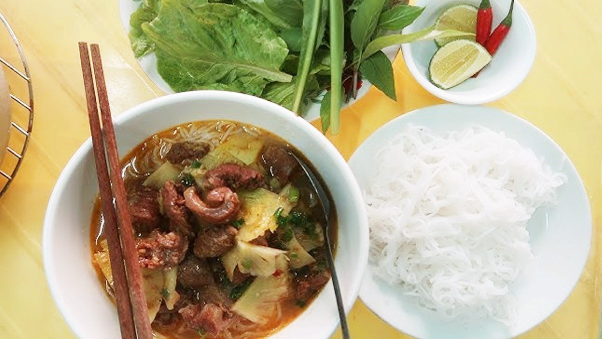 Bún bò gân