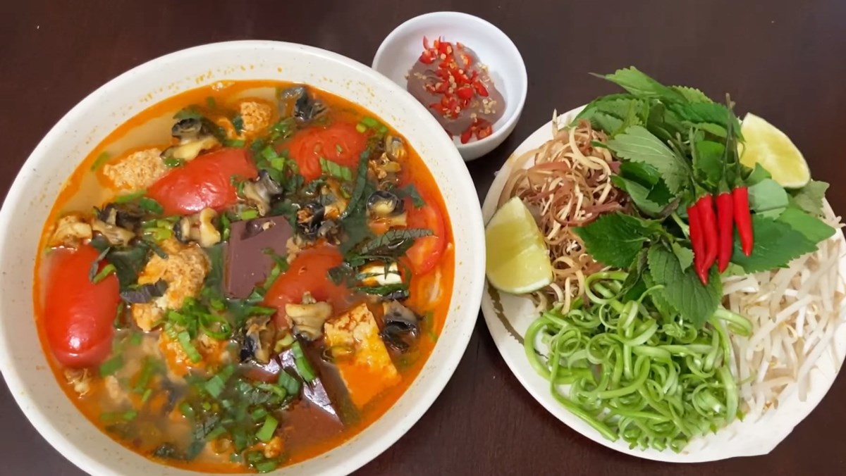 Bún riêu cua ốc miền Bắc