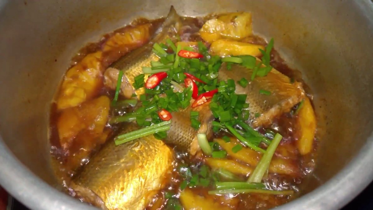 Cá măng kho dứa (thơm)