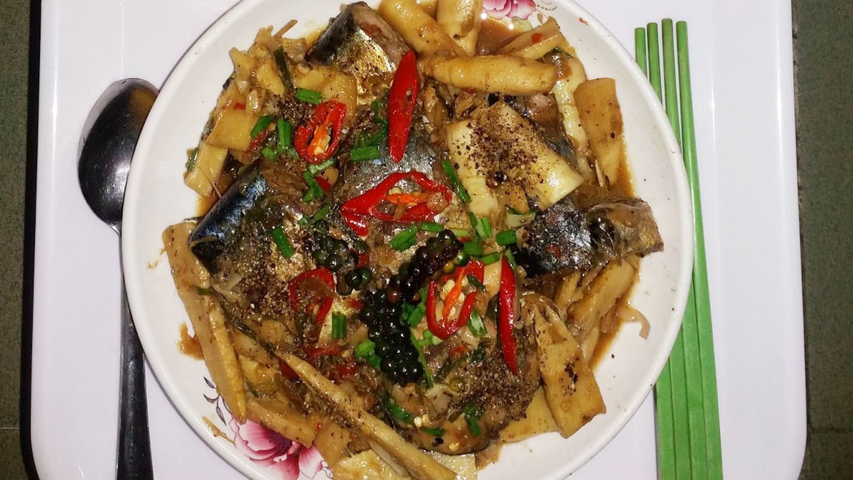 Cá thu Nhật - cá saba kho măng le
