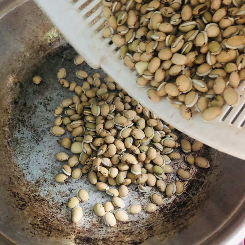 Bước 2 Rang đậu Nước đậu ván rang