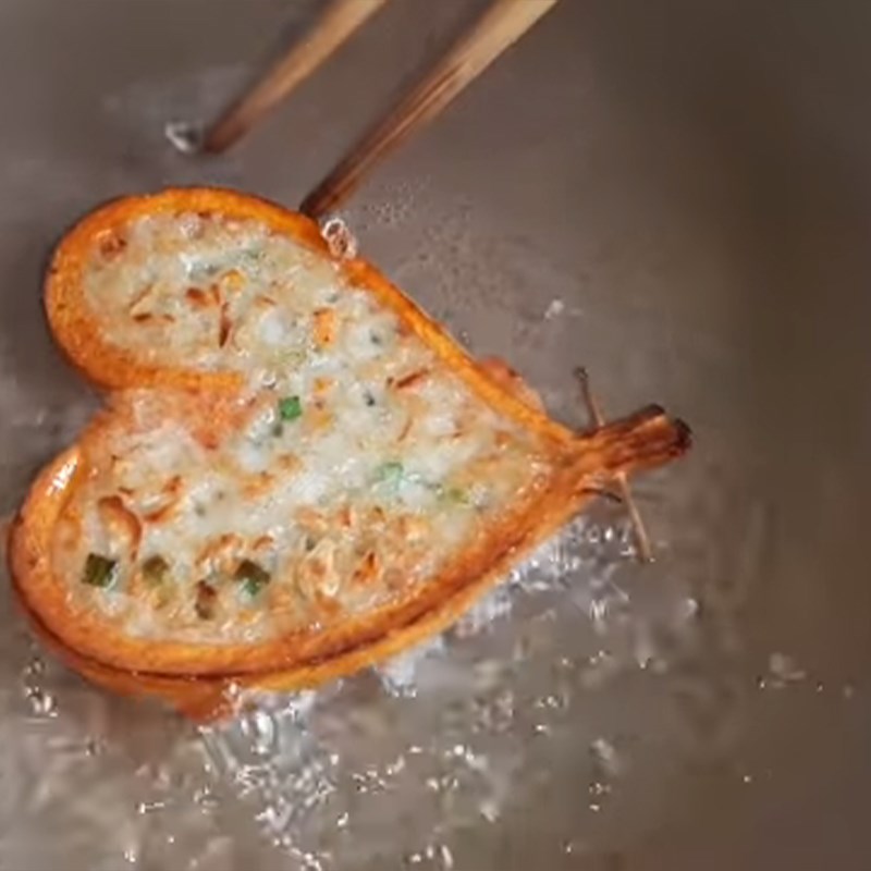 Bước 4 Chiên nấm Nấm rơm chiên bột