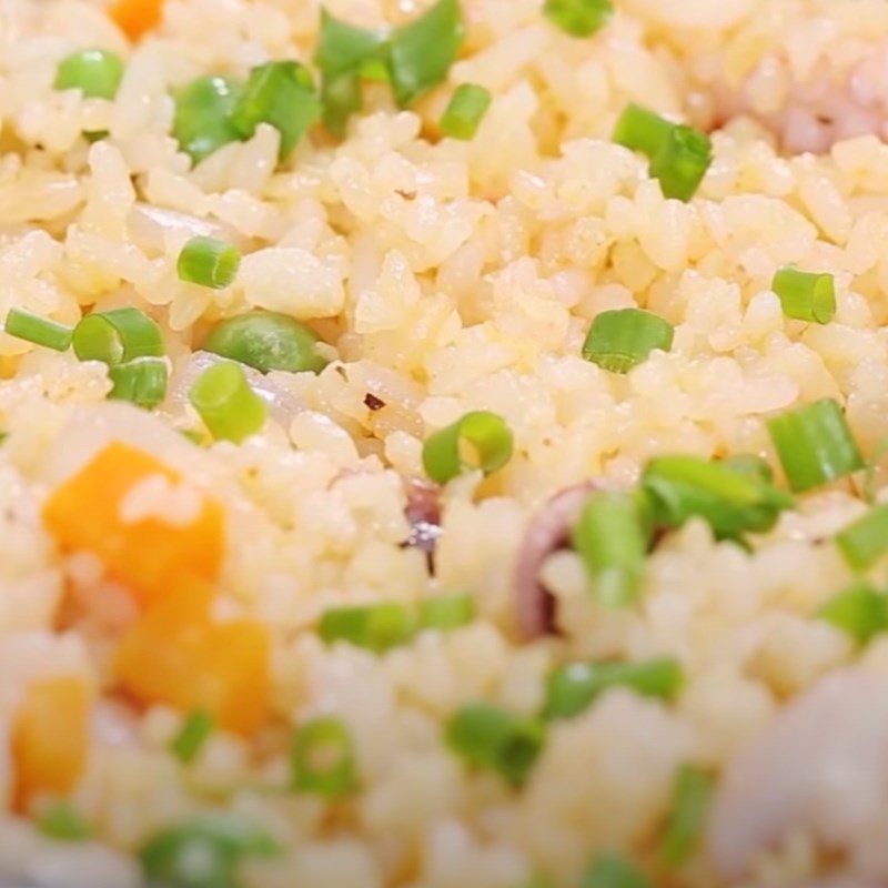 Bước 5 Cho cơm vào Cơm bạch tuộc