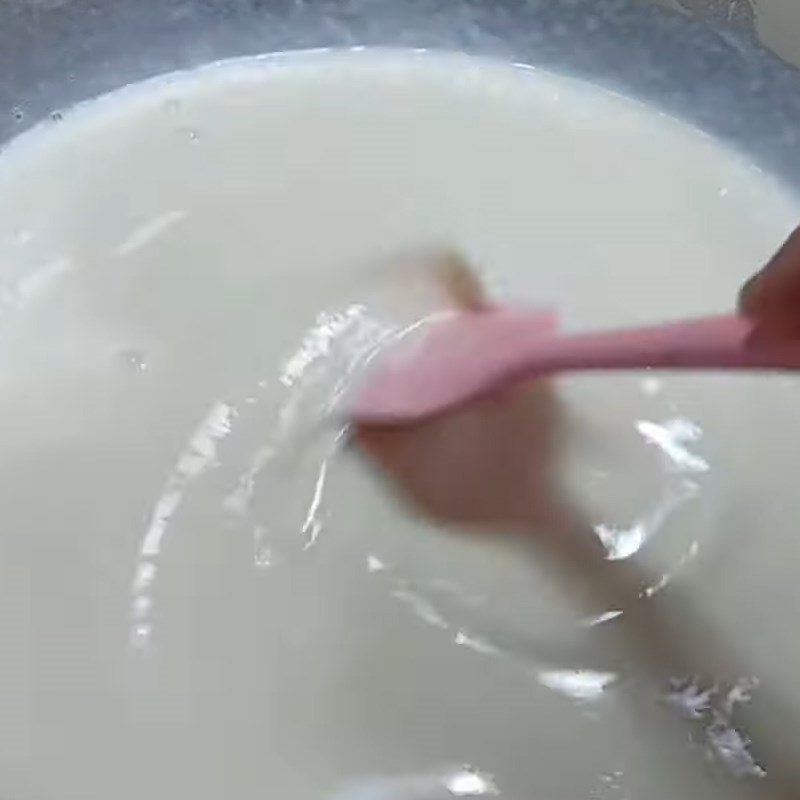 Bước 2 Đổ khuôn và làm đông Thạch sữa chua truyền thống